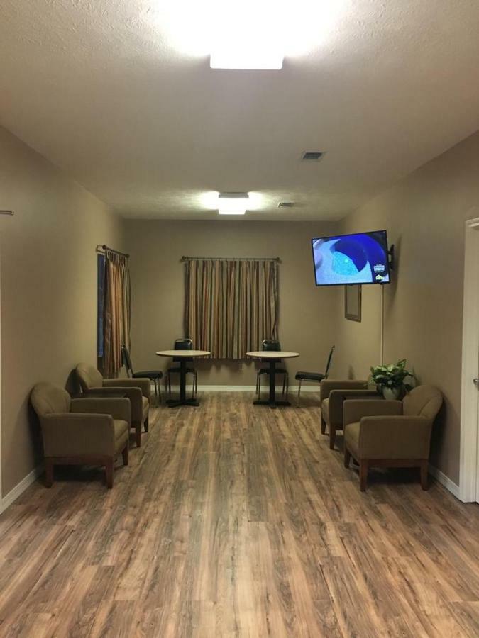 Oak Tree Inn Eupora מראה חיצוני תמונה